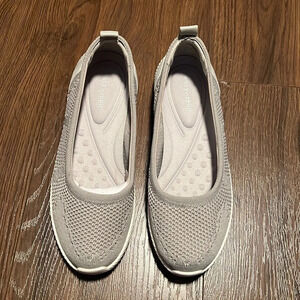 Easy Spirit Womens Glitz 2 Sneaker. Size 7.5